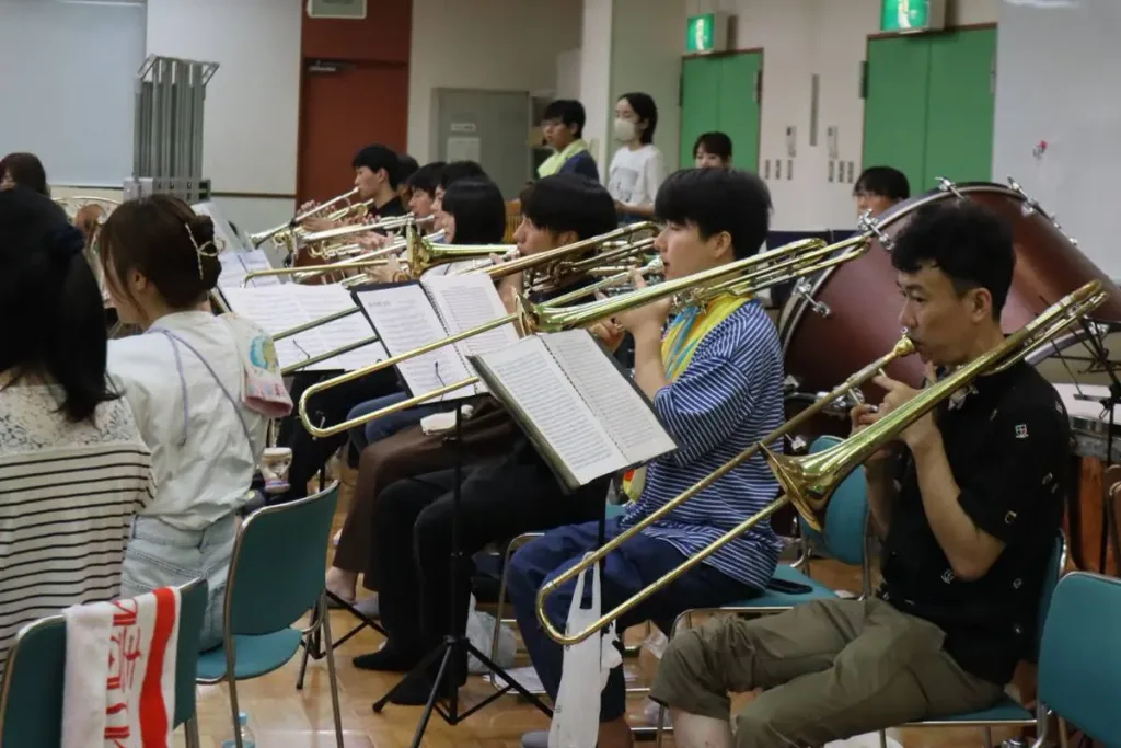 吹奏楽団晴吹の練習風景